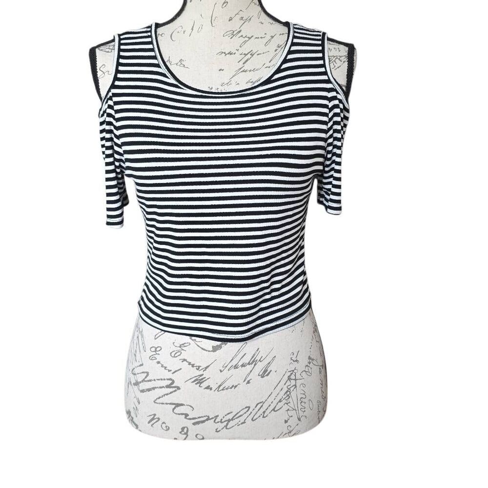 Caution To The Wind Women's Size Large Black White Stripe Cold Shoulder Crop Top